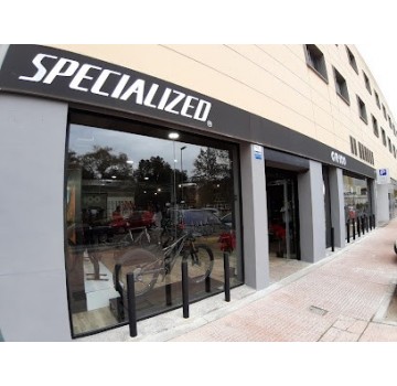 GR-100 Badajoz Brand Store Specialized