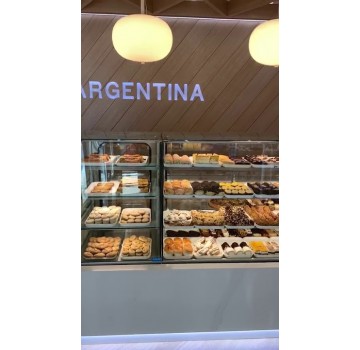 Pasteleria & Confitería la Argentina