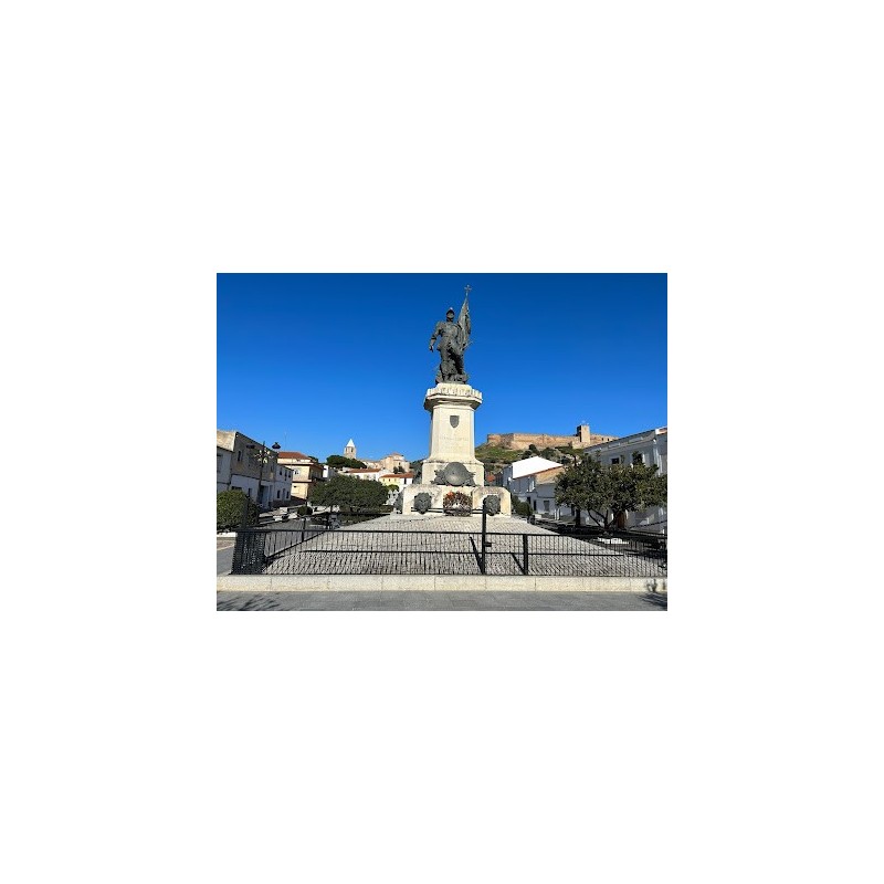 Monumento a Hernán Cortés