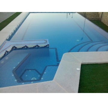 Quimicas Caveney S.l. (Piscinas Extremadura)