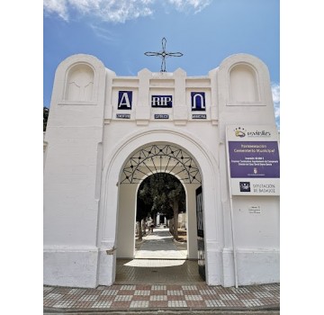 Cementerio Católico Municipal Campanario