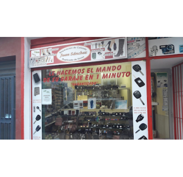 Reparación de calzado y copia de llaves Juan Sánchez