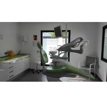 Clínica Dental Dra. María del Rosario Pastelero Granado